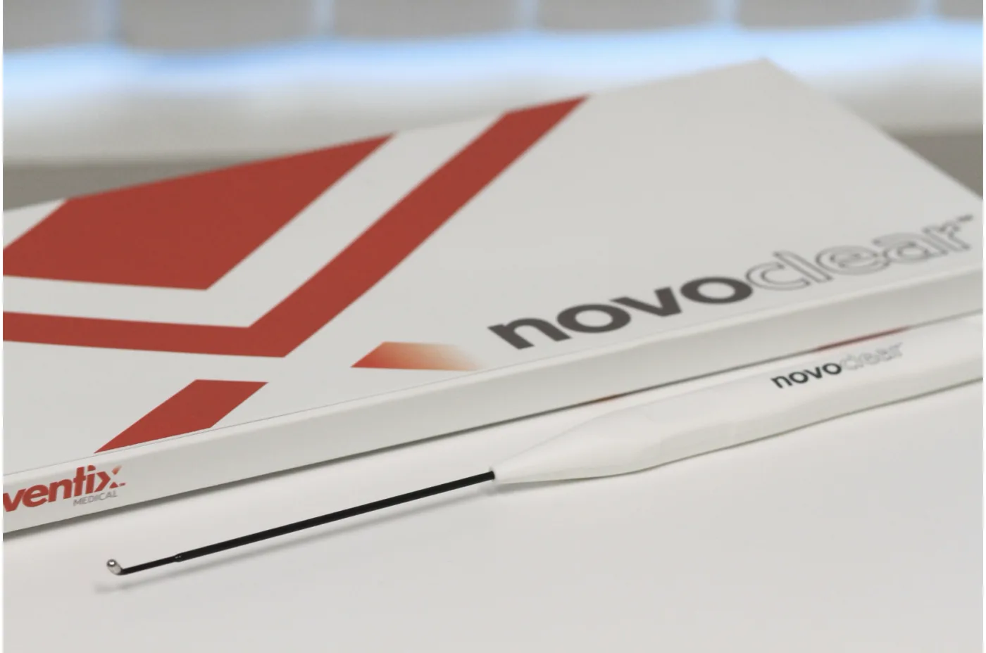 NOVOCLEAR® treatment handpiece and packaging